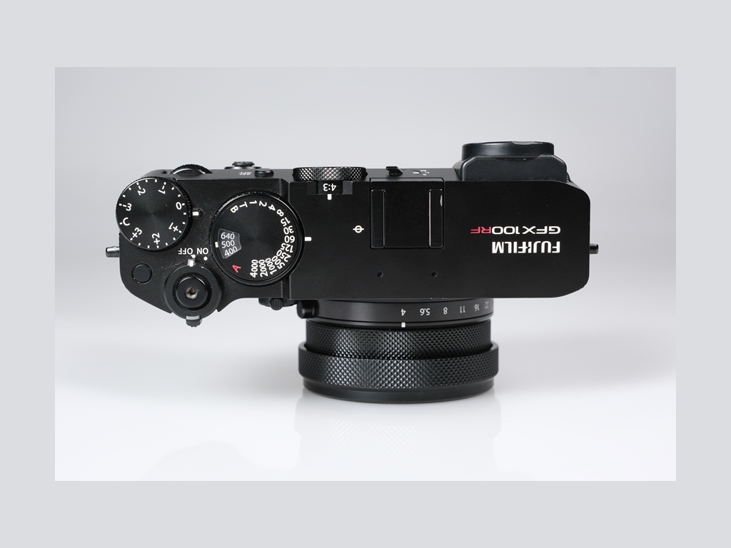 Fujifilm GFX100RF Orta Format Fotoğraf Makinesi (Outlet) <img src="../../../view/img/yildiz-4.png"